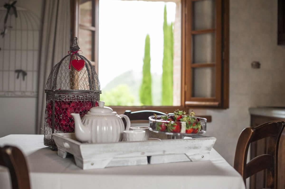 Montefollonico Agriturismo Belagaggio מראה חיצוני תמונה